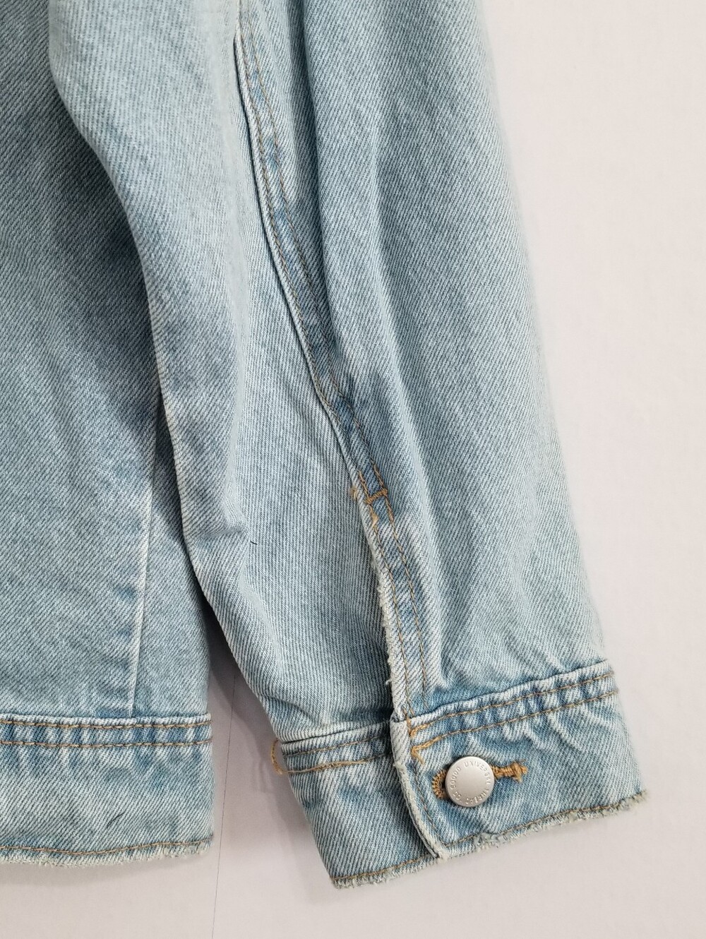 NWT Universal Thread Light Wash Baggy Trucker Denim Jacket Size XL - Picture 7 of 10